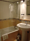 salle de bain 2.JPG